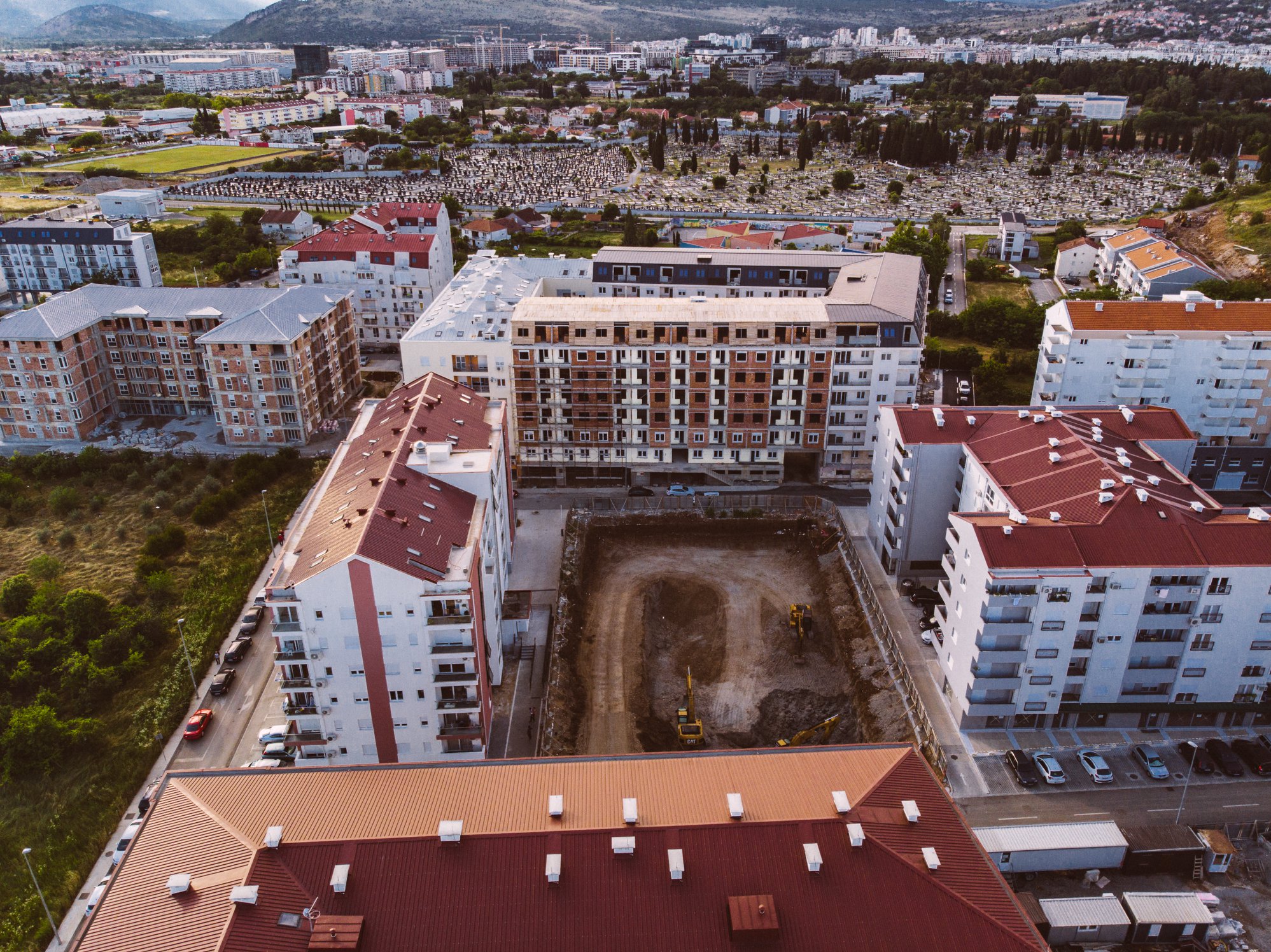 7 Zabjelo Ljubović Priprema gradnje za zgradu protiv koje su se građani okolnog formiranog bloka pobunili u proljeće 2020 Foto Ivan Mandić