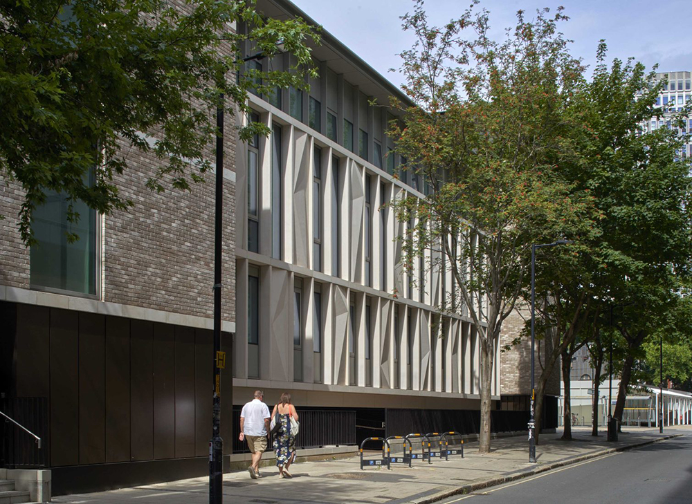 01482 N162 pressnew 1509x1100