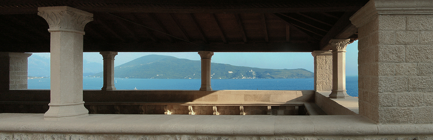 PR 0 kapucinska bolnica krovna lodja sa pogledom na ulaz u boku kotorsku HN