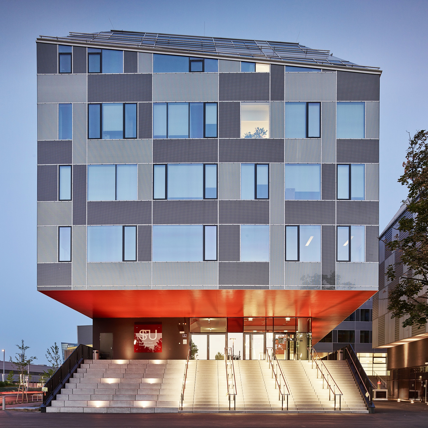 portada 008 CAMPUS MESSESTRASSE by kurt.hoerbst